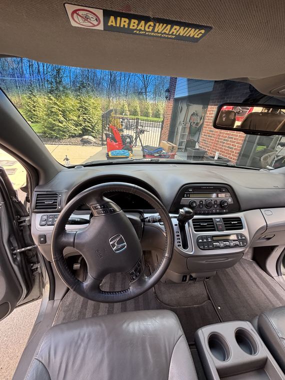 Honda Odyssey, steering and gauges after detailing by Aero Detailing, South Lyon MI